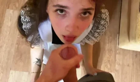 Одноклассница пришла в гости! Дрянь сама хотела чтобы я выебал её!